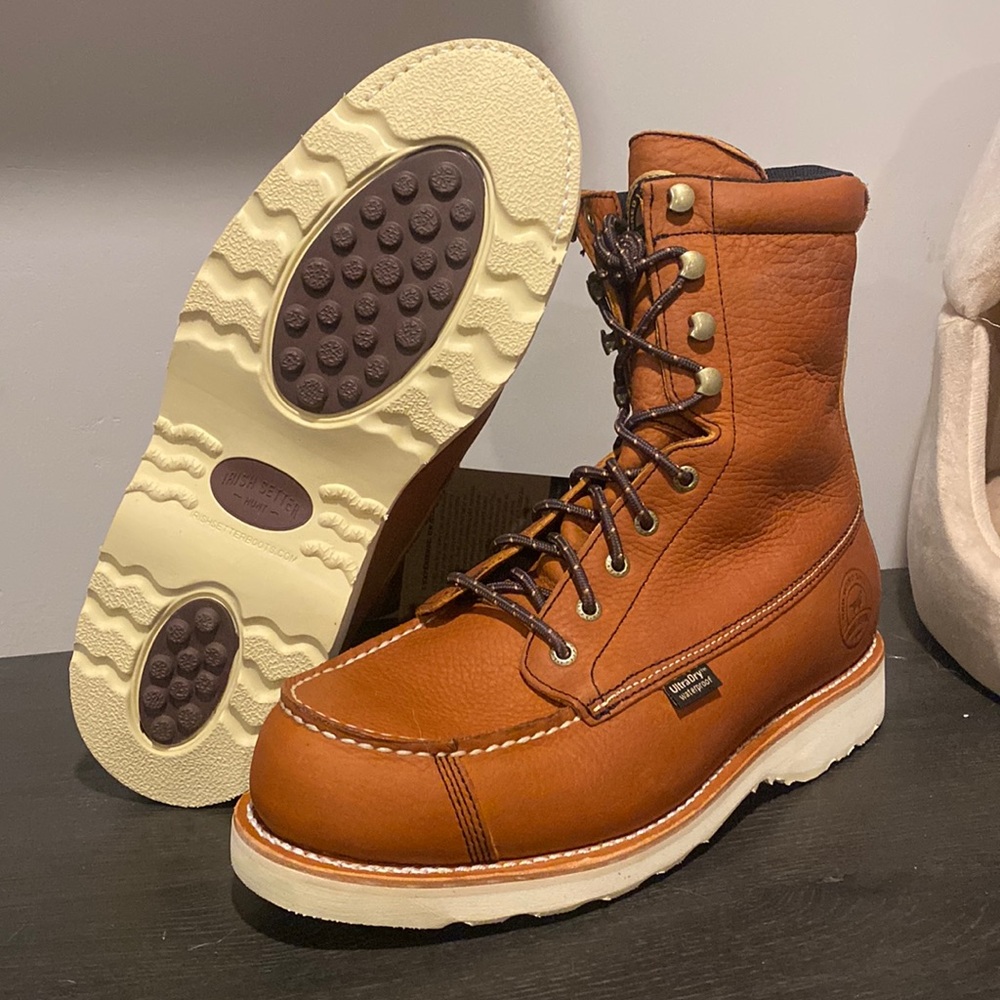 Redwing Irish Setter Wingshooter Boots. Waterproof. 11D. Never worn.